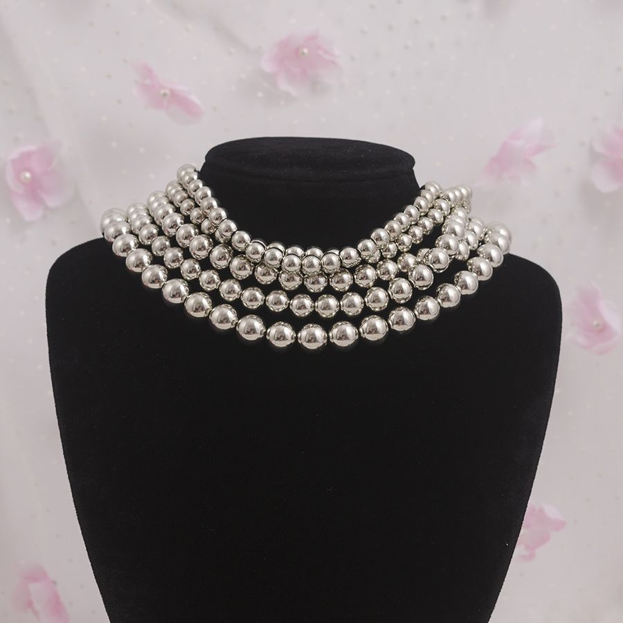 Collana di perline rotonde multistrato esagerate alla moda con cinque strati di catena a clavicola impilata e_voghion.com