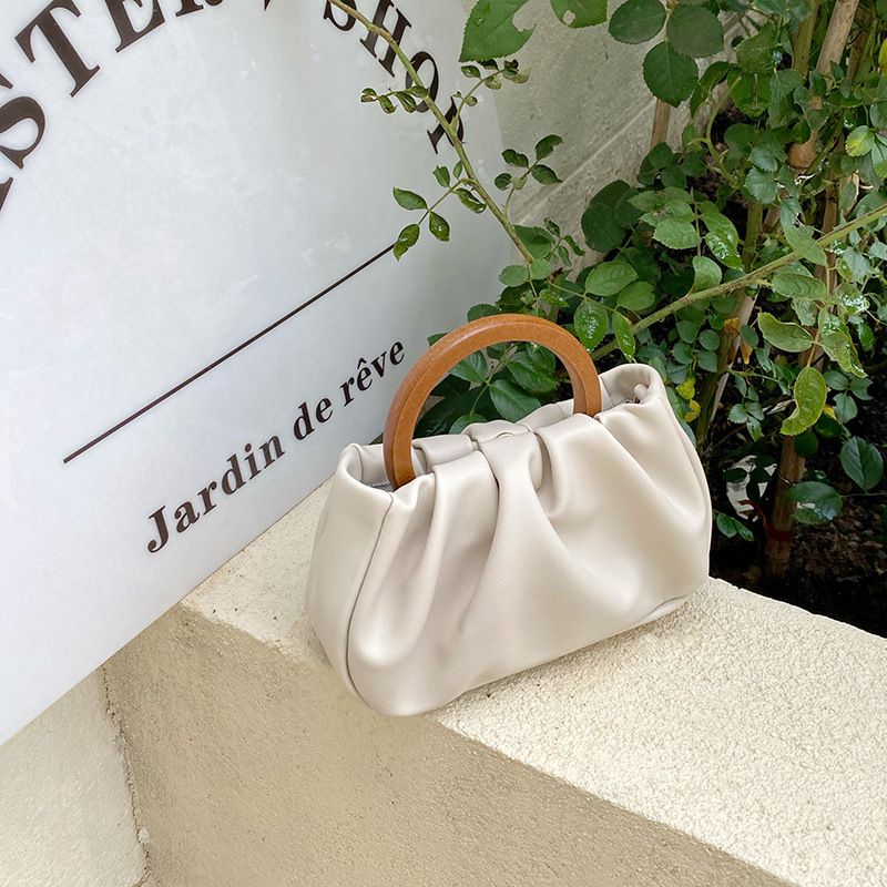 Borsa a tracolla mini Instagram con manico in legno plissettato a forma di nuvola portatile di design di nicchia, 2024, nuova marea_voghion.com