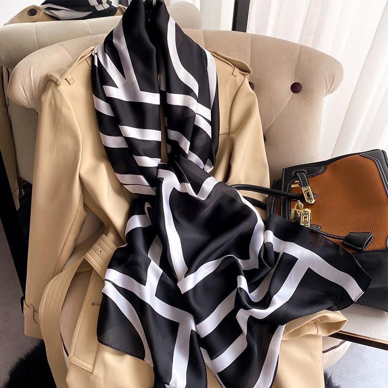 2021 Women's New  Silk 90 Small Square Korean Version Versatile Professional Printed Scarf_voghion.com