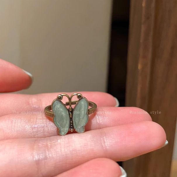 Anelli da donna di alta qualità con piccoli fiori a nicchia, aperti, in stile retrò, con farfalle impilate e effetto invecchiato_voghion.com