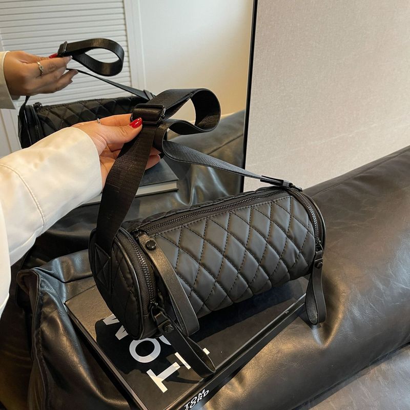 Borsa a tracolla a cilindro romboidale, borsa a tracolla in tessuto Oxford alla moda estera, borsa a tracolla monoblocco, spedizione diretta, 2023, e-commerce transfrontaliero_voghion.com