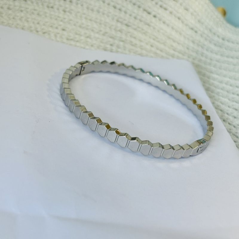 Sieradenset voor dames, modieuze honingraat zeshoekige geometrische armband, smalle versie, geometrische zeshoekige honingraat armband van roestvrij staal_voghion.com