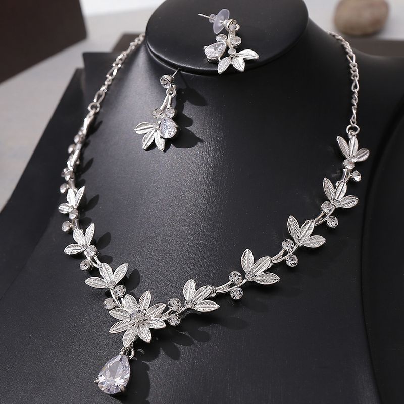 Gioielli da sposa Collana con zirconi Set di orecchini Fiore coreano Abito da sposa Corona Copricapo Accessori per banchetti_voghion.com