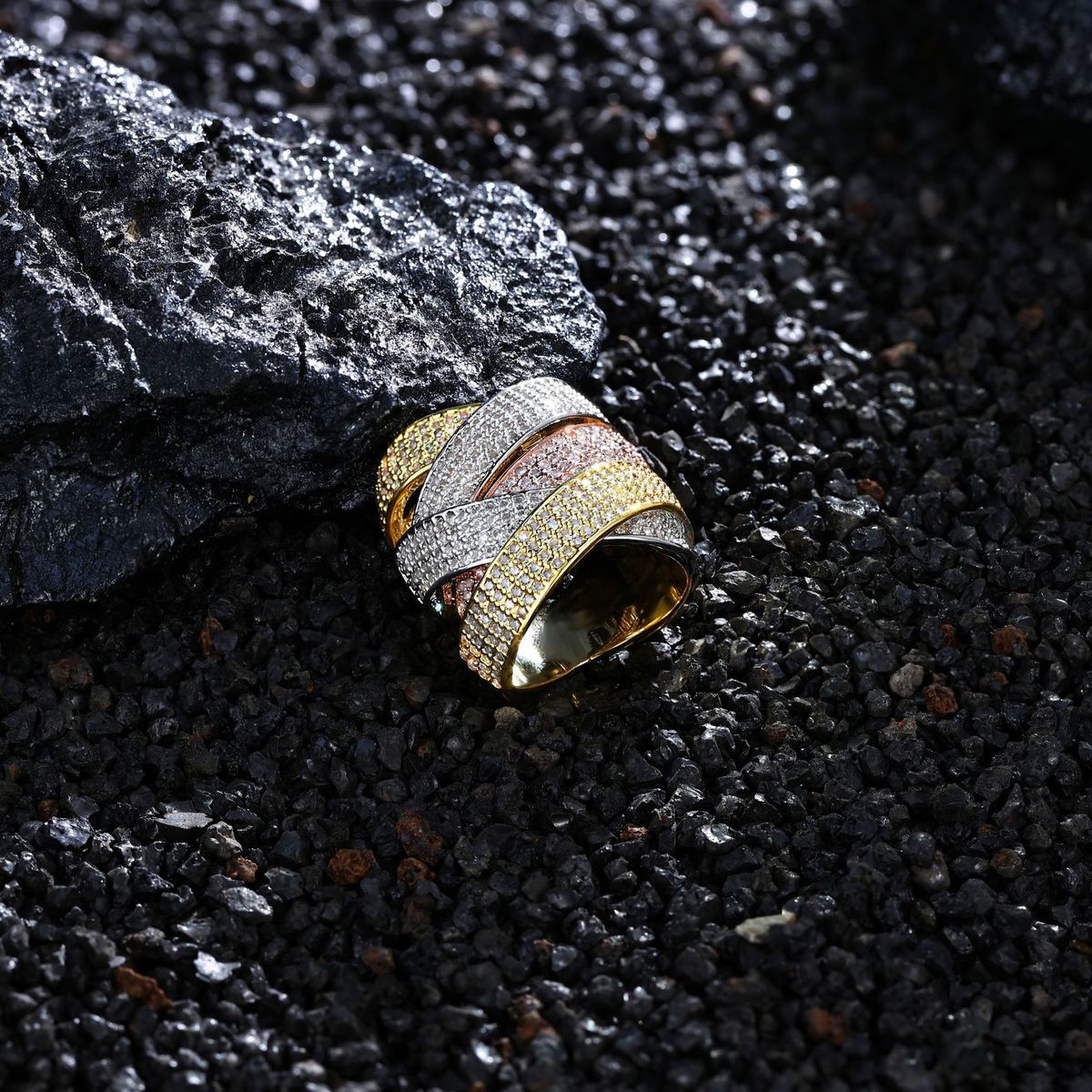 Light Luxury High-End Trendy Shiny Hip-Hop Style Unisex Gold-Plated Zircon Cuban Ring_voghion.com