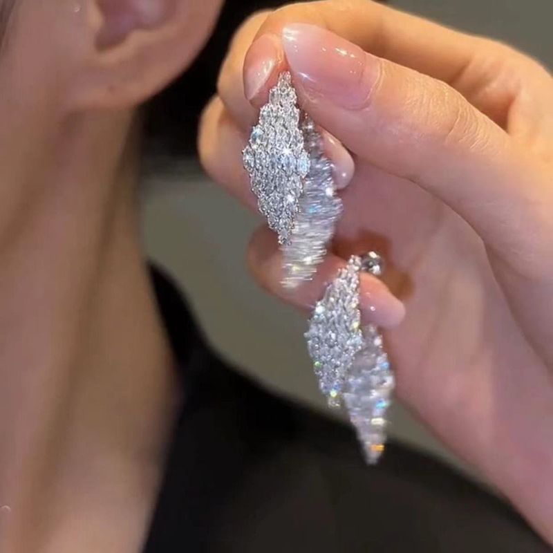 High-end Front And Rear Wearing Zircon Earrings For Women's Light Luxury Small 2025 New Trendy Versatile Fashion Personalized Earrings Explosion_voghion.com