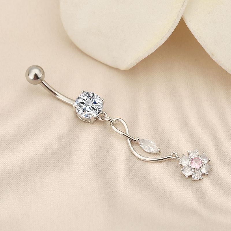 Bauchnabelpiercing mit floralem Zirkonia – hypoallergener Körperpiercingschmuck mit elegantem Design_voghion.com