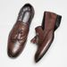 Chaussures bateau en cuir pour homme, style brogue d'automne à bout pointu et petit pompon sculpté_voghion.com