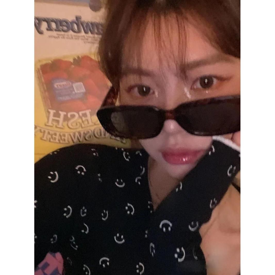 Ins Small Face Sunglasses Small Frame White Square Street Shot Trendy New Sunglasses_voghion.com