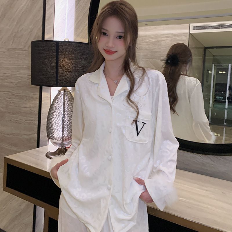 Undertøy og nattøy Leopardfjær eksklusive pysjamaser for kvinner høst og vinter gullfløyel langermet komfortabelt hjemmetøysdress_voghion.com