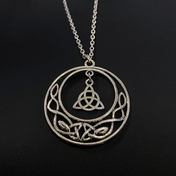 Collane Collana con ciondolo pentagramma nodo celtico vichingo vintage_voghion.com