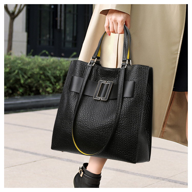2023 Neue hochwertige Einkaufstasche aus weichem Leder für Damen mit weiblicher Textur, vielseitige Damenhandtasche mit großem Fassungsvermögen zum Übertragen_voghion.com