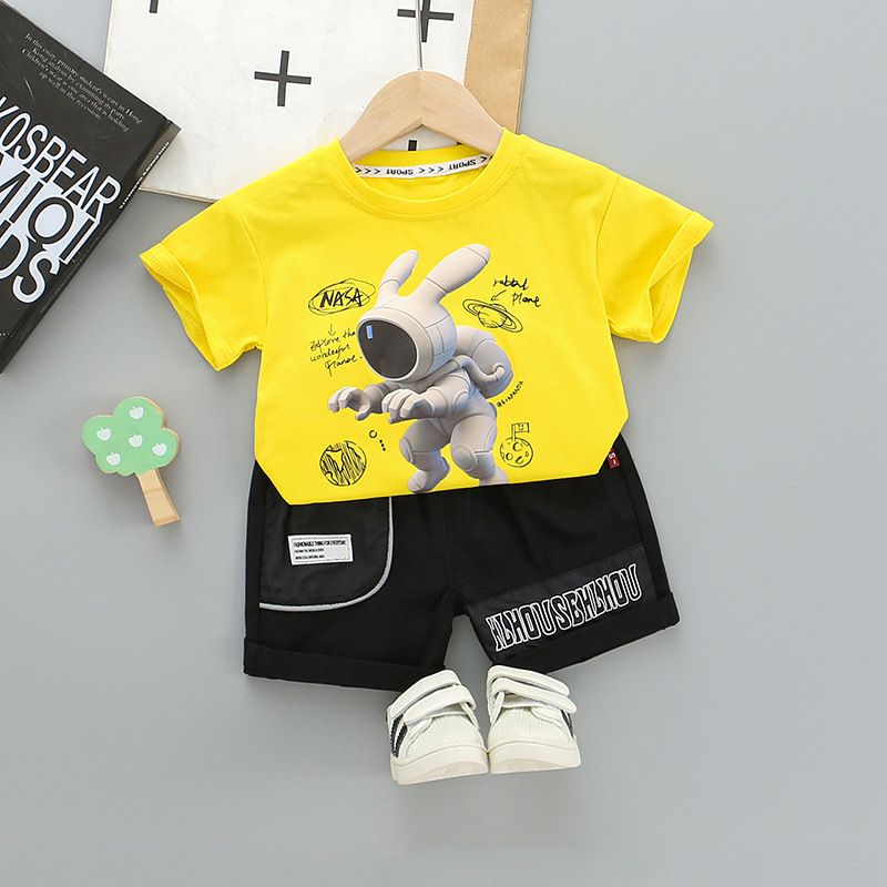 2024 Nytt mode tecknad pojkar T-shirt elastiska shorts sommar rundhalsad kortärmad barnset_voghion.com