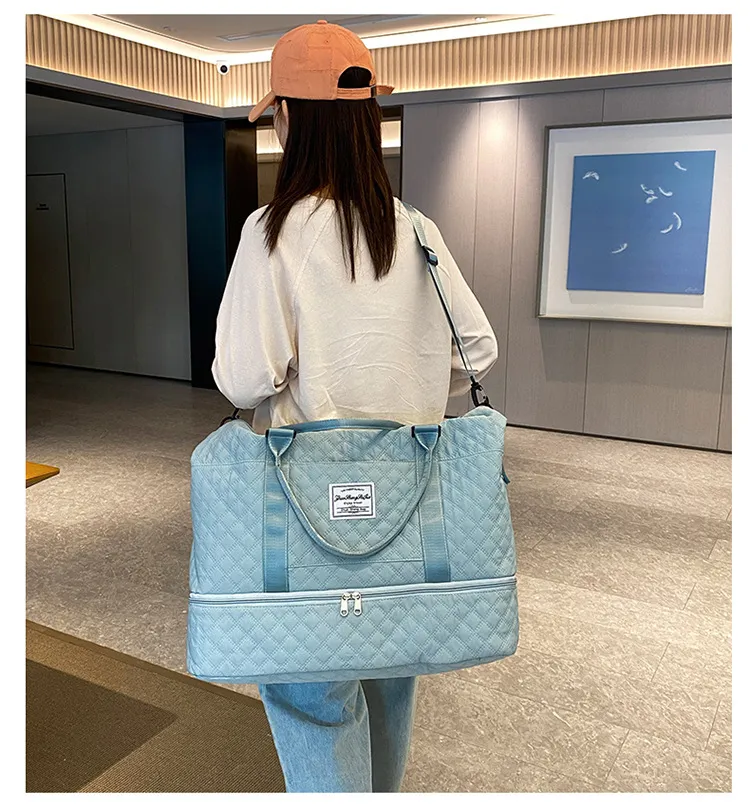 Fashionable short trip rhombus dry and wet separation sports handbag yoga fitness bag large capacity shoe compartment travel bag_voghion.com