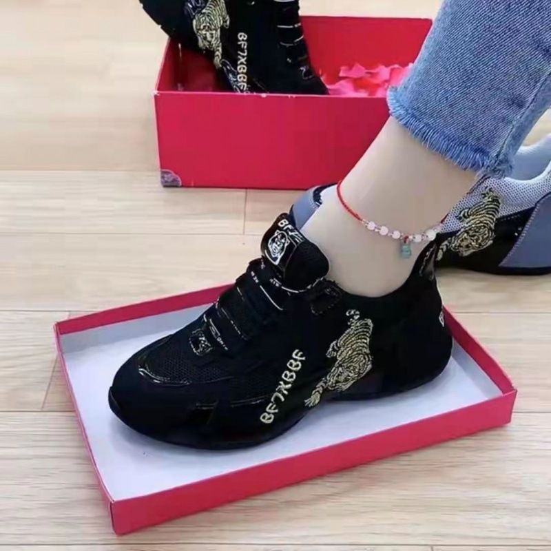 P8 Schong 2023 Fréijoer nei Moud Casual Schong Mesh Koreanesch Turnschueller mëll Lieder Daddy Schong Gléck Tiger Broderien_voghion.com