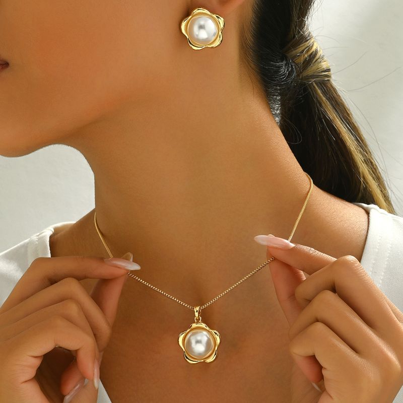 Langes geometrisches Perlenketten-Set mit Ohrringen | Europäischer & Amerikanischer Stil | Eingelegtes Perlendesign für Damen_voghion.com