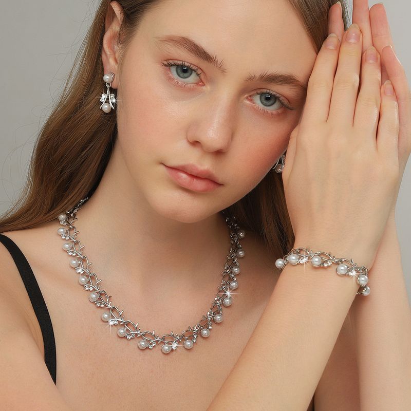Nei Perlen Damen Legierung Diamant Halskette Ouerréng Braut Premium Zwee-Stéck Set_voghion.com