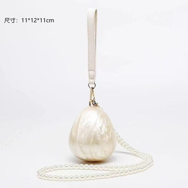 Borsa a tracolla monospalla da donna con catena, piccola, elegante, con cuore in acrilico, da sera_voghion.com