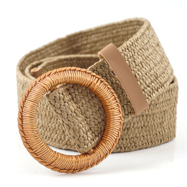 Kleid aus elastischem PP-Grasgewebe mit dekorativem Gürtel aus Kunstharz_voghion.com