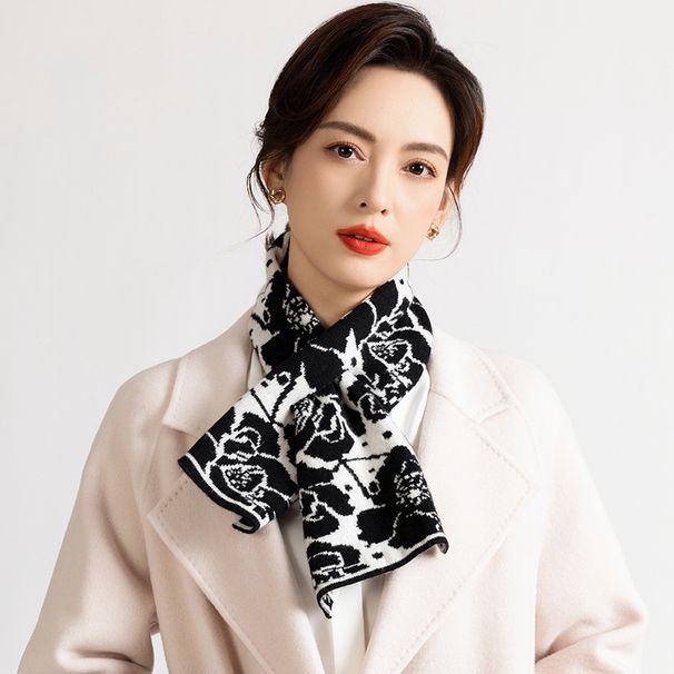 One-Piece Dropshipping Autumn Winter Women's Fashion Warm Short Small Neck Pure Wool Plug Hole Scarf W1098_voghion.com