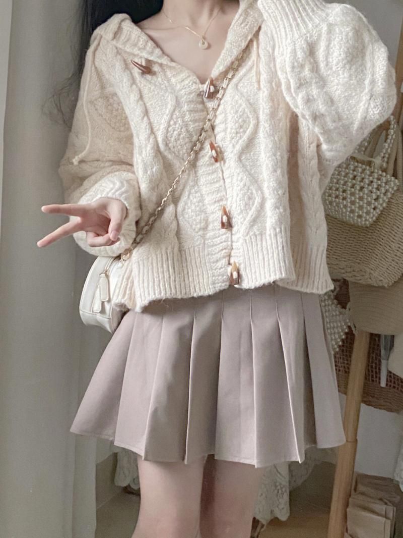 Maglione con cappuccio con fibbia in corno di mucca stile college morbido e glutinoso al latte 2024 autunno e inverno gonna al ginocchio piccola donna_voghion.com