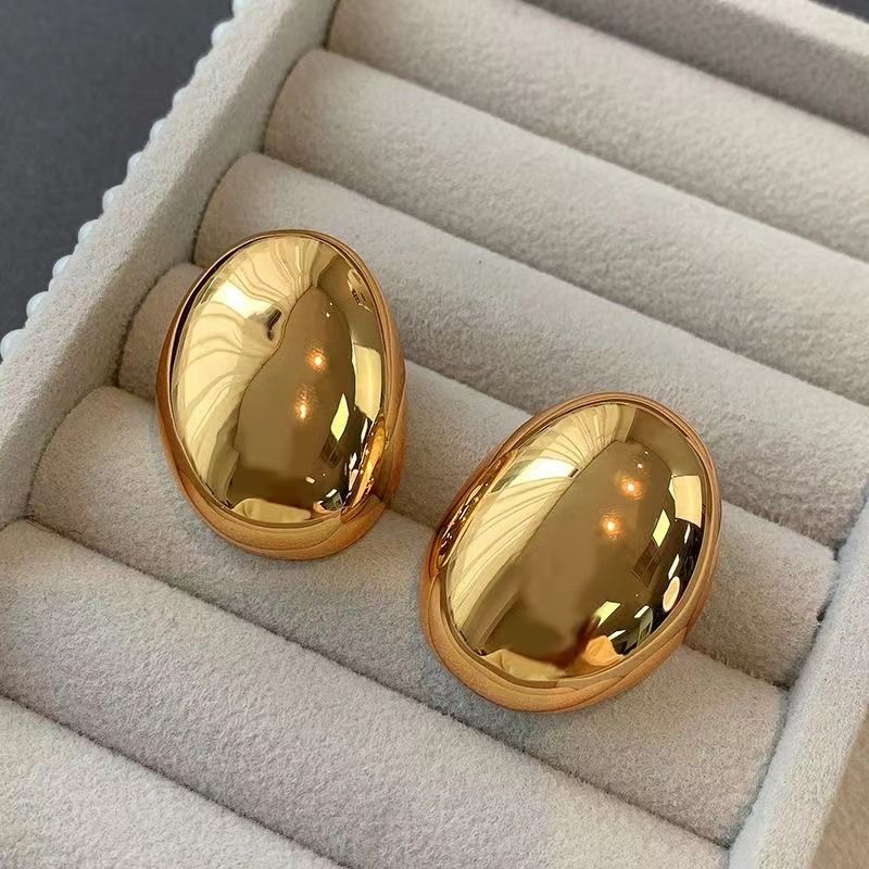 Orecchini a cerchio in metallo con nappine lunghe placcate in oro vero per donna_voghion.com