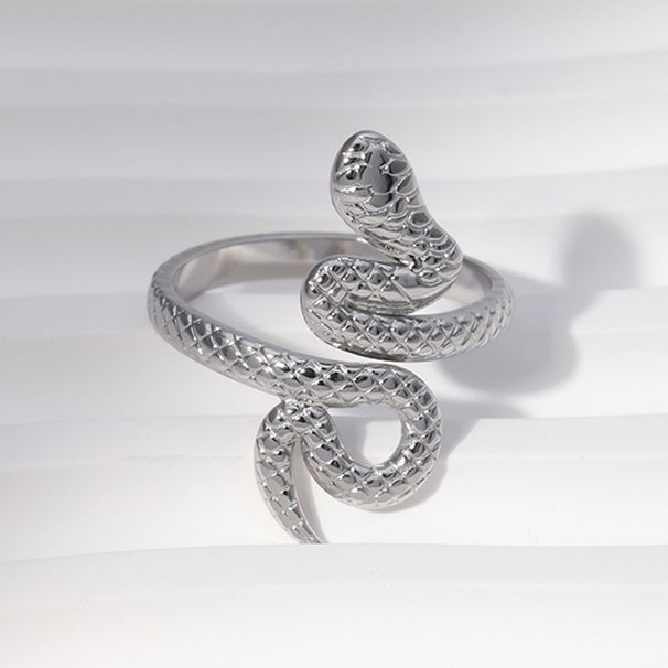 Bague ouverte en titane en forme de serpent pour femme, anneau ouvert exagéré pour index, style froid, en acier inoxydable_voghion.com