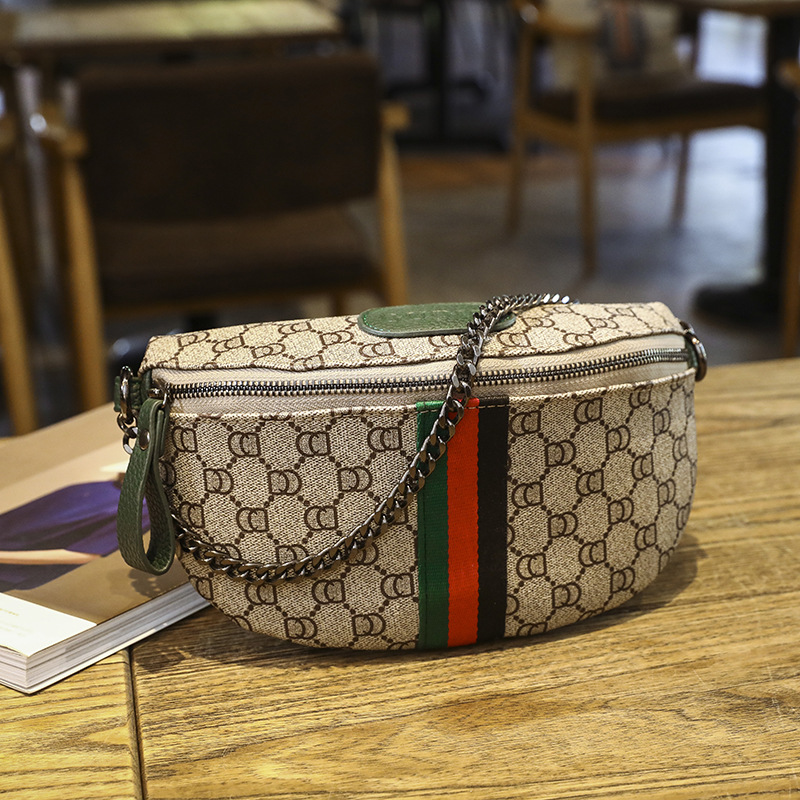 Borsa da donna 2023 nuova borsa autunno e inverno moda pettorale senso di fascia alta tracolla larga una spalla piccola borsa Messenger_voghion.com