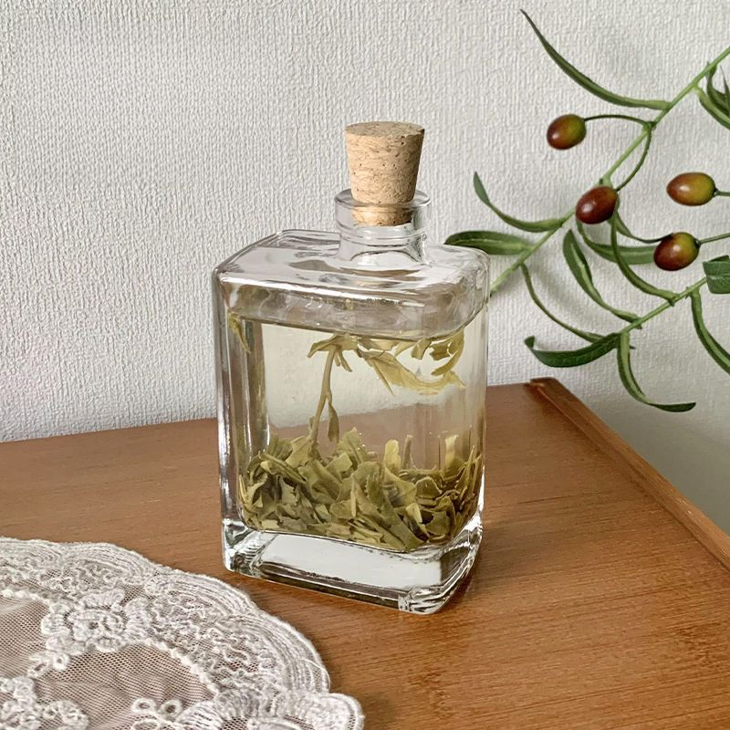 INS New Trendy Glass Portable Tea Sealed Wine Bottle Small Capacity Cold Brew Pitcher_voghion.com