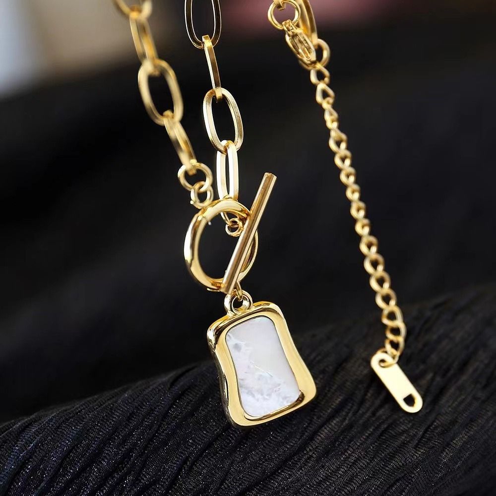 Collana con fibbia OT in madreperla irregolare, stile europeo e americano, semplice e alla moda transfrontaliera_voghion.com