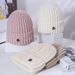 Cappello invernale caldo lavorato a maglia da donna, stile coreano, alla moda e versatile, snellente per il viso, antivento, all'ingrosso in fabbrica per uomo_voghion.com