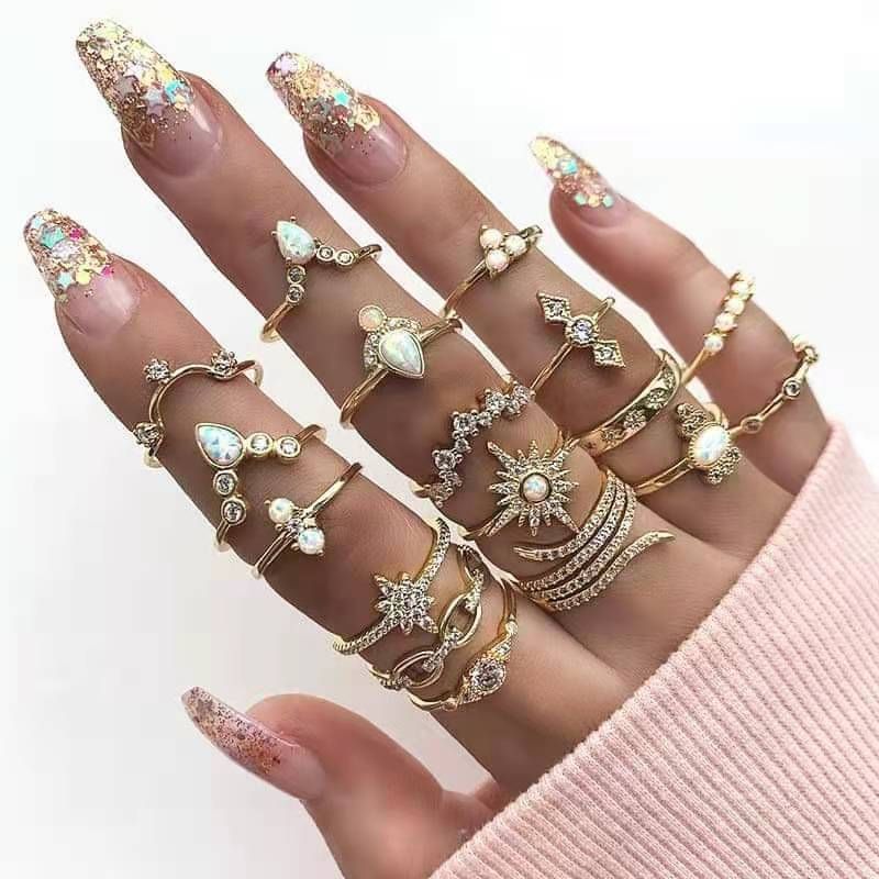 Heiße Verkäufe 17 Stück/Computer. Mode Geometrie Punk Damenschmuck, Ehering, Abendkleid Geschenk, Goldener Kristallring_voghion.com