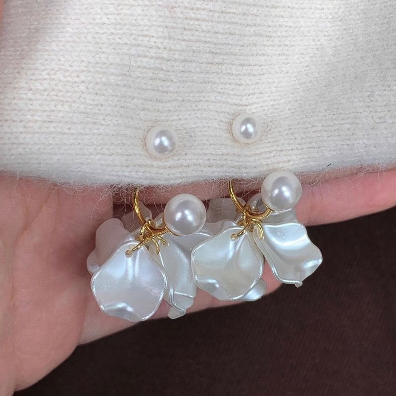 Nebel Blume Meer Elegante Weiße Blume Ohrstecker Weibliche Zwei-Tragen Mori Fee Nische Licht Luxus Ohrringe_voghion.com