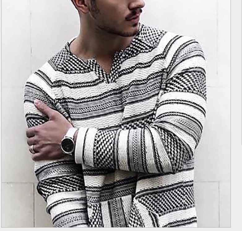 Lässiges Herren-Langarmshirt mit V-Ausschnitt und Streifenmuster – Bequeme Passform, atmungsaktives Polyester, trendige Streetwear für Herbst und Frühling_voghion.com