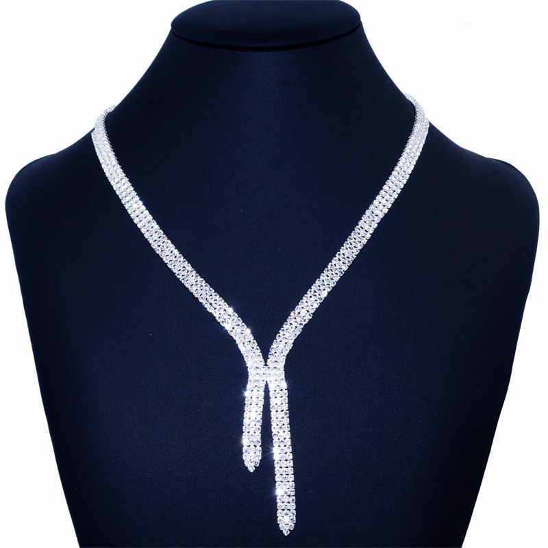 2021 Spring New Fashionable Bridal Sparkling Diamond Necklace Jewelry_voghion.com