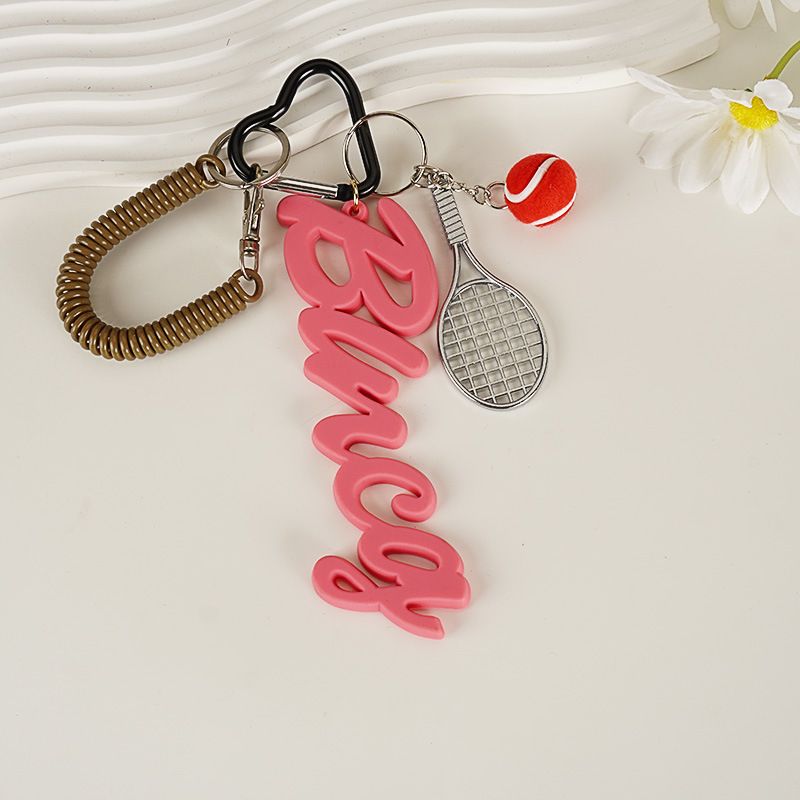 Colgante de nicho para bolso con dije de B, llavero rosa, colgante con letra de raqueta de tenis, colgante para bolso de alta gama._voghion.com