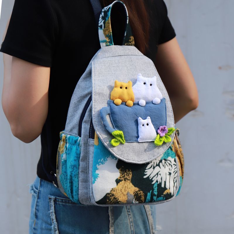 New fashionable canvas backpack, unique and beautiful, novel style, exquisite temperament and image, large capacity, practical and durable,
﻿_voghion.com