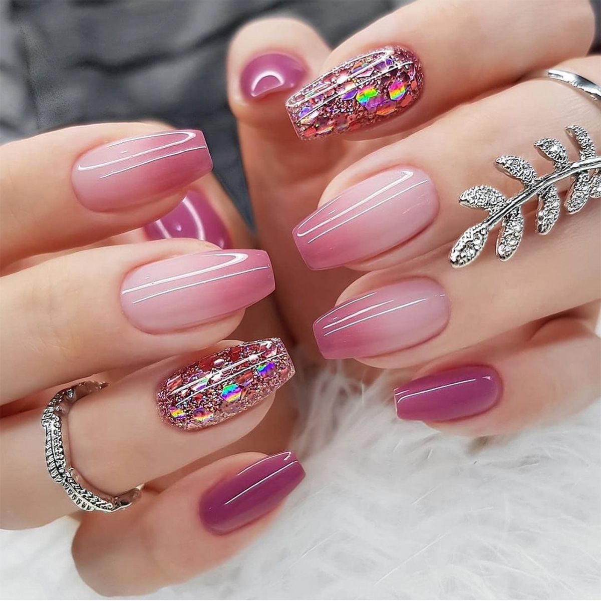 Press on 24Pcs Nails Pink Gradient False Nails with Sequins Design Mid-length Ballet Coffin Fake Nails Full Co_voghion.com