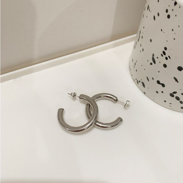 Orecchini a cerchio in acciaio al titanio, minimalisti, in metallo, stile cool, versatili, adatti a qualsiasi personalità e temperamento._voghion.com