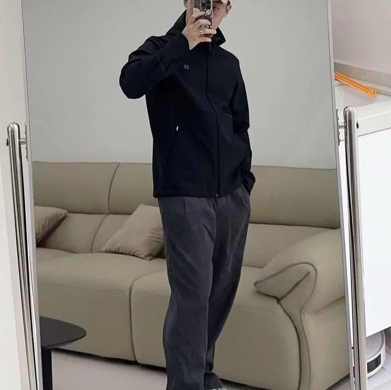 Giacca softshell monopezzo in pile da uomo A001. Nessun reso o cambio._voghion.com
