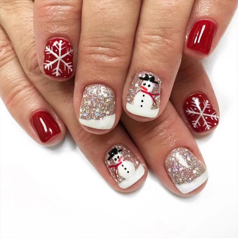Short Gloomy Square Armor 2024 New Christmas Nail Art Cute Snowman Snowflake Detachable Wear Nail Art 24 Pieces_voghion.com