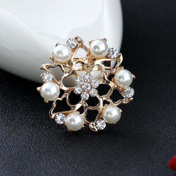 Versione coreana di spilla a forma di corona tridimensionale a forma di perla versatile con strass, accessorio femminile_voghion.com