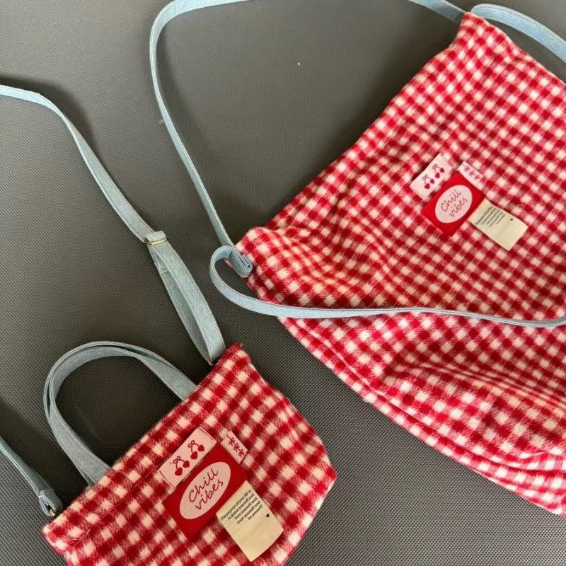 Multi-purpose, Cute, Large Capacity, Fresh Red Plaid Canvas Bag, Student Shoulder Crossbody Handbag Commuter Bag_voghion.com