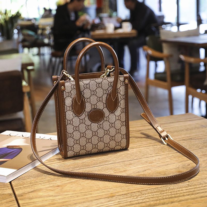 Lo stesso stile di Xiao Zhan tote bag cellulare Messenger piccola borsa 2023 nuova estate retrò mini borsa per spartiti borsa a tracolla singola da donna_voghion.com