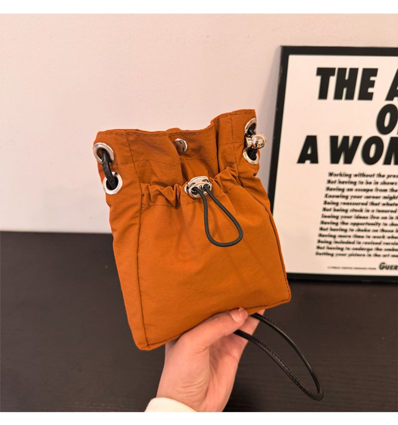 Mini-Tasche, lässige All-Match-Crossbody-Handytasche aus Nylon zum Ausgehen, leichter kleiner Rucksack, einfache und modische Münz- und Kopfhörertasche_voghion.com