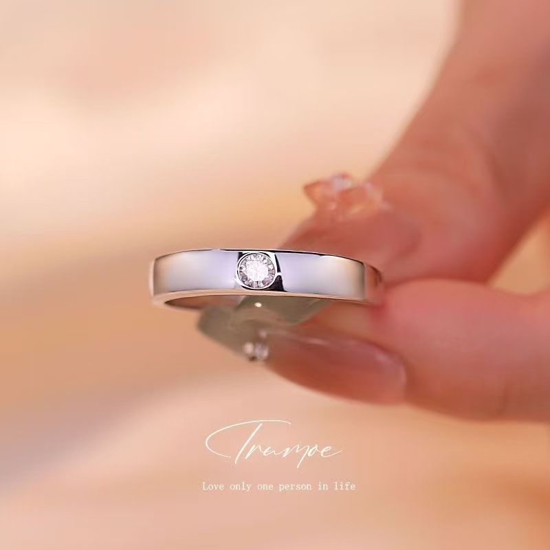 Anello di alta qualità a sei punte con diamanti simulati per donna, anelli di coppia in zircone dallo stile semplice e alla moda, per proposta di matrimonio e matrimonio_voghion.com