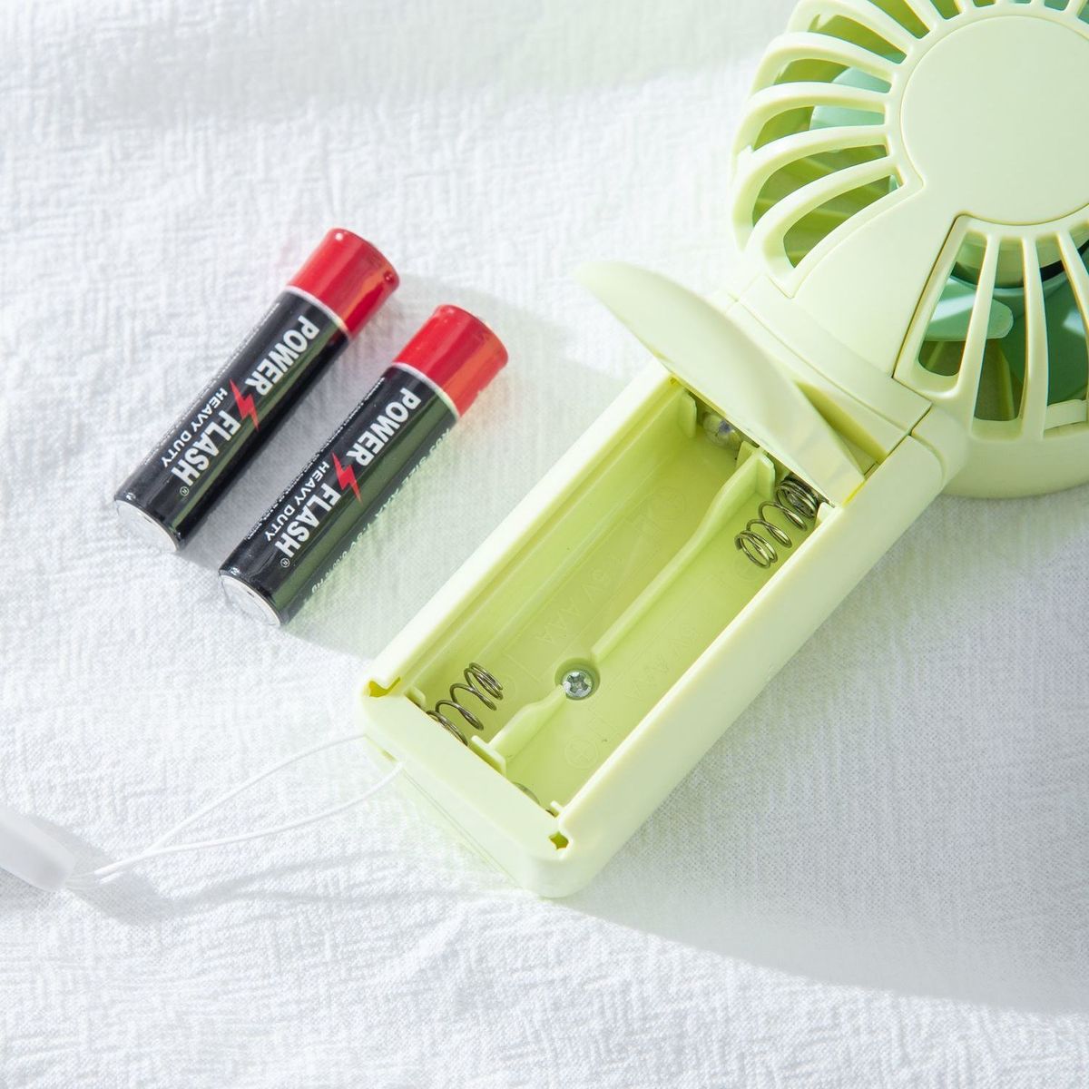 Faltbarer Handheld-günstiger langer Akku-Lebensdauer starker Wind Büro Schlafsaal Student Desktop kleiner Tischventilator_voghion.com