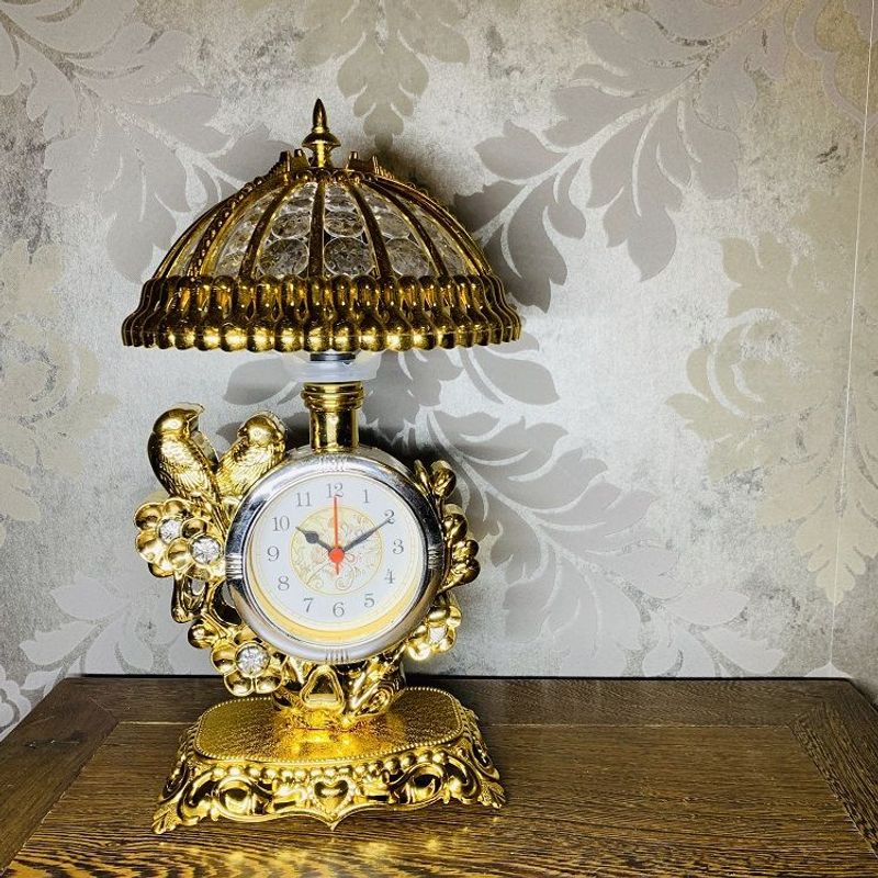 【 6805 People's Collection 】 The Fate Home Alarm Bedhead Night Light Classic European Bedroom Clock Desk Lamp Living_voghion.com