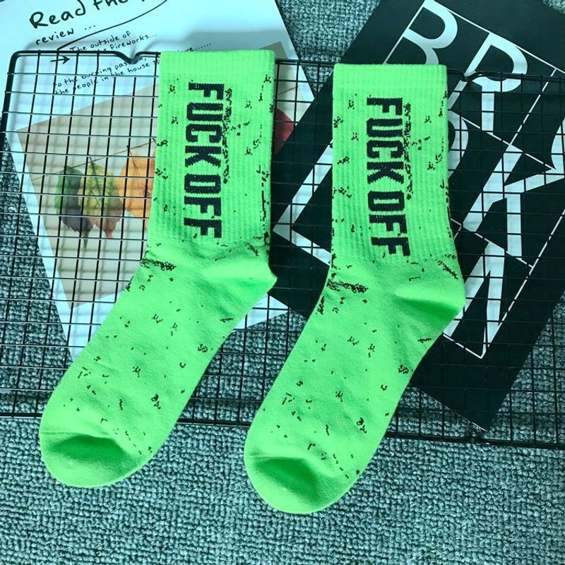 2025e Letter Dance Sports Mid-Calf Street Skateboard Men And Women Couple Long Trendy Cotton Socks_voghion.com