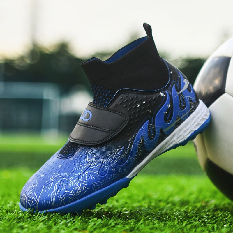 Scarpe da calcio per bambini con tacchetti rotti in velcro_voghion.com