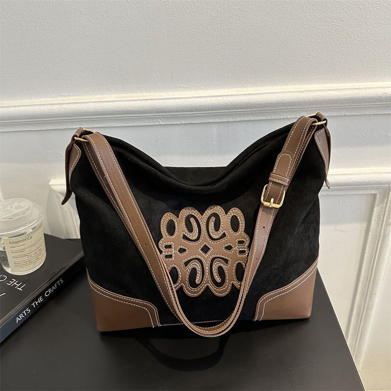 Nuova borsa da viaggio per pendolari del 2025, grande capacità, per donne, in pelle scamosciata, borsa a tracolla versatile di Niche_voghion.com